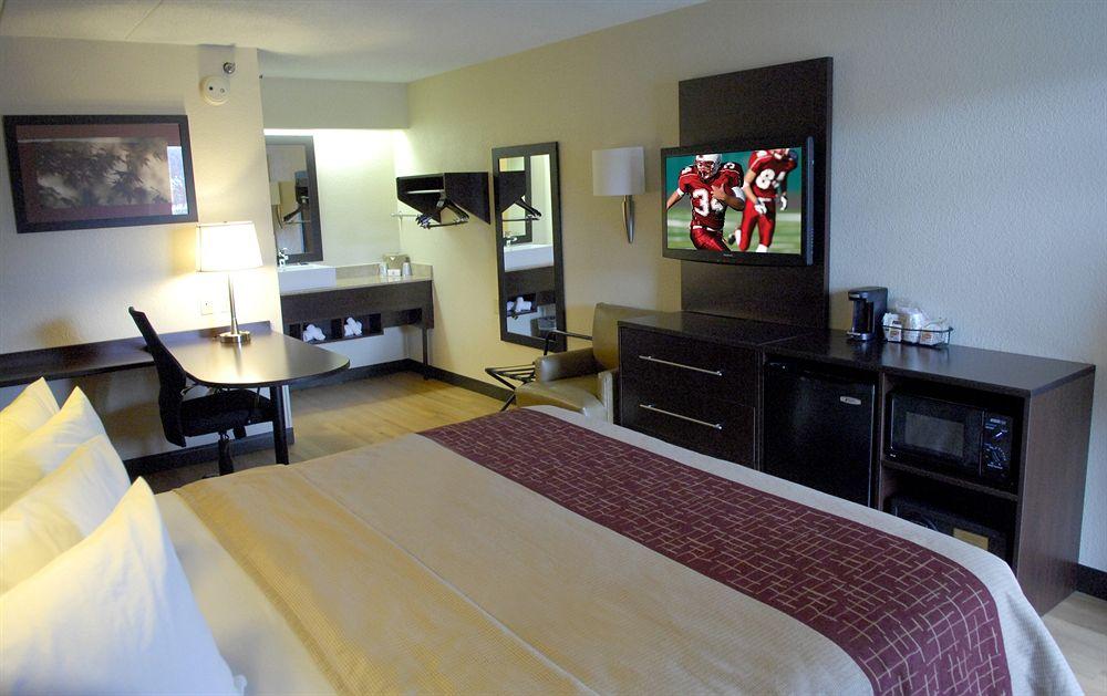 Red Roof Inn Plus+ Washington Dc - Александрия Екстериор снимка