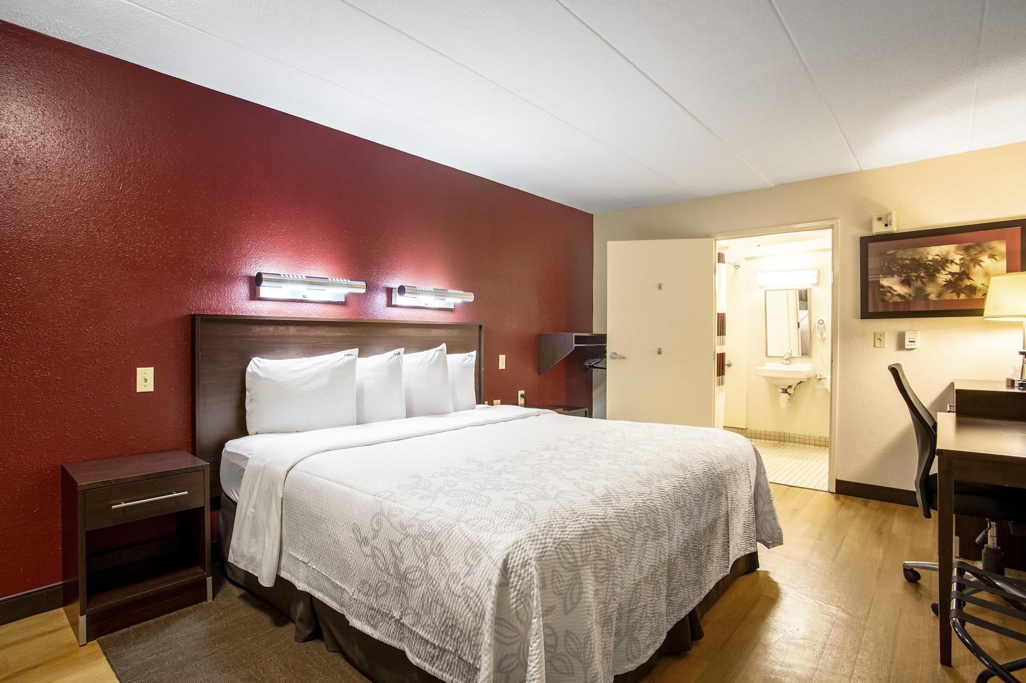 Red Roof Inn Plus+ Washington Dc - Александрия Екстериор снимка