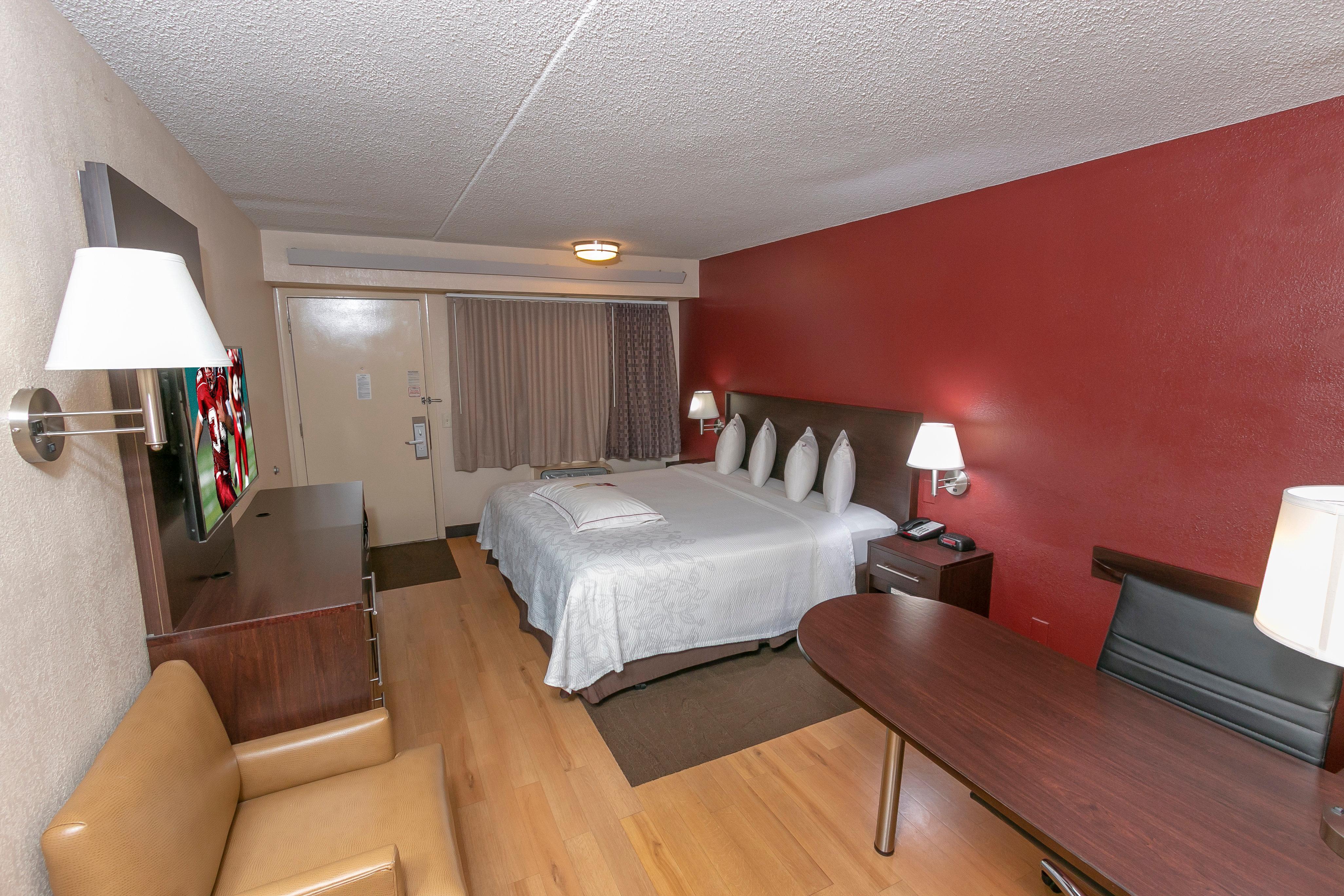 Red Roof Inn Plus+ Washington Dc - Александрия Екстериор снимка