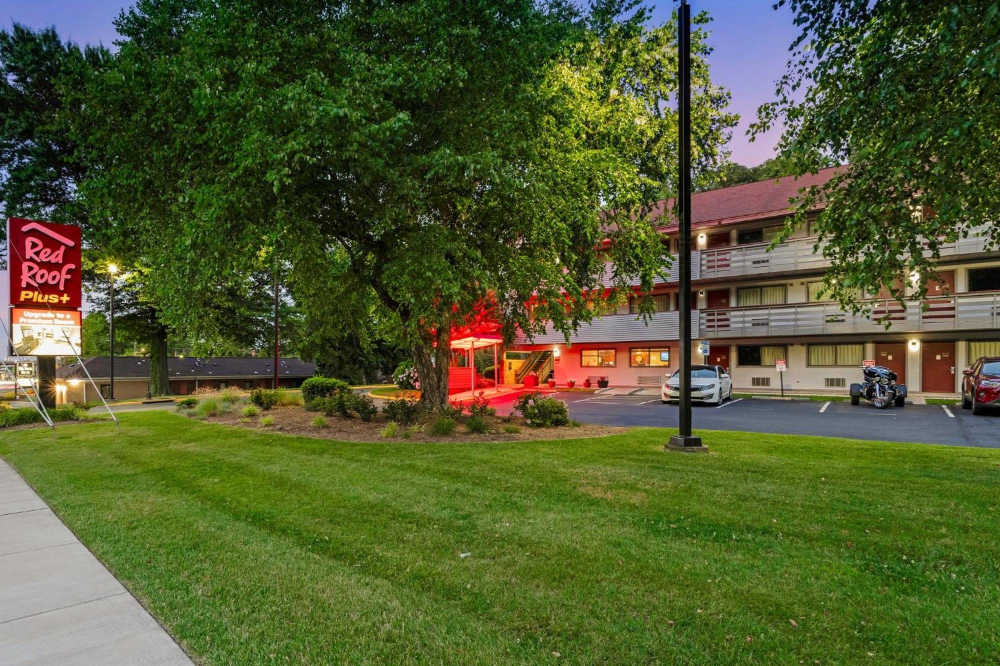 Red Roof Inn Plus+ Washington Dc - Александрия Екстериор снимка