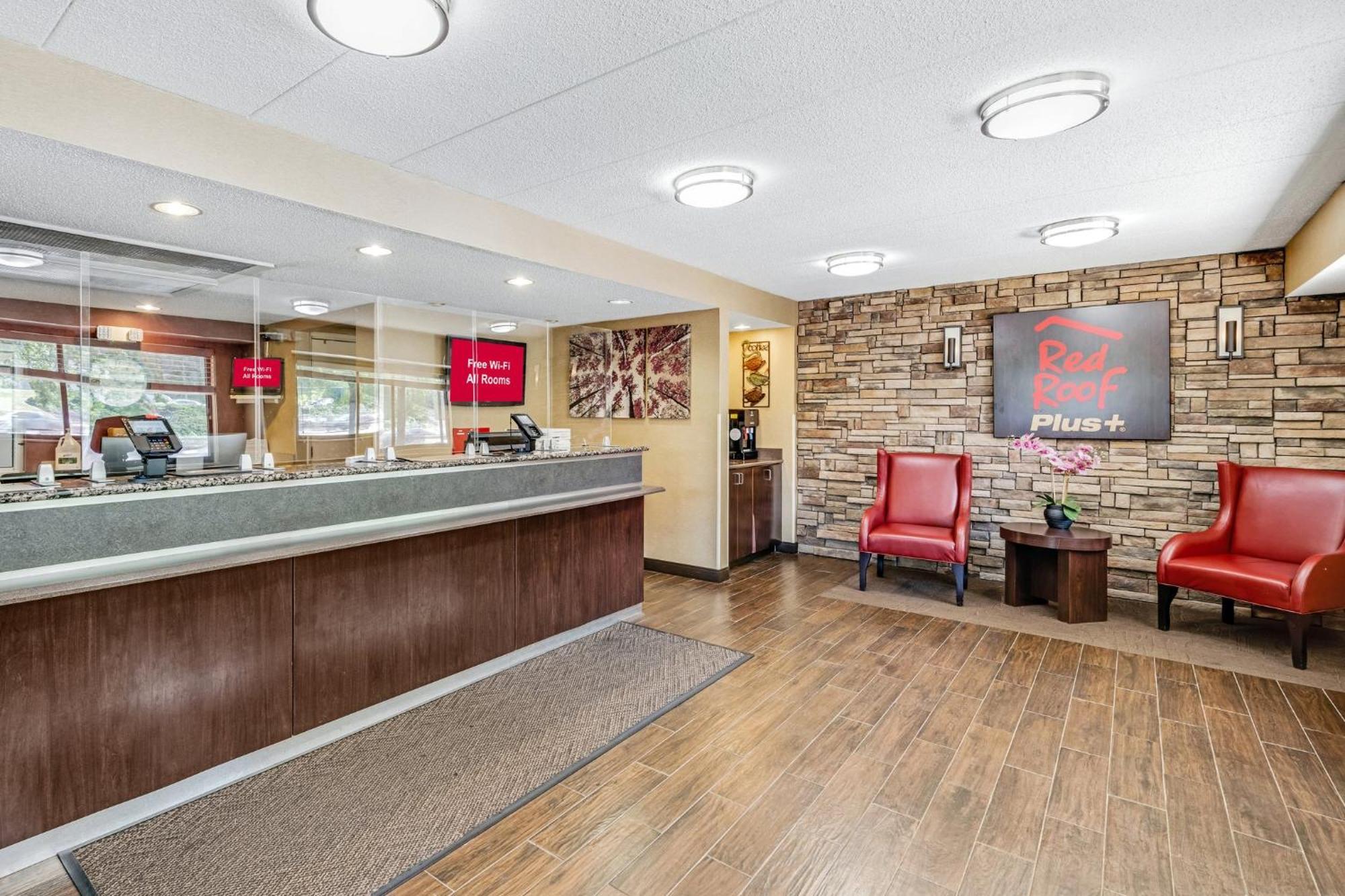 Red Roof Inn Plus+ Washington Dc - Александрия Екстериор снимка
